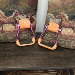Saddle stirrups